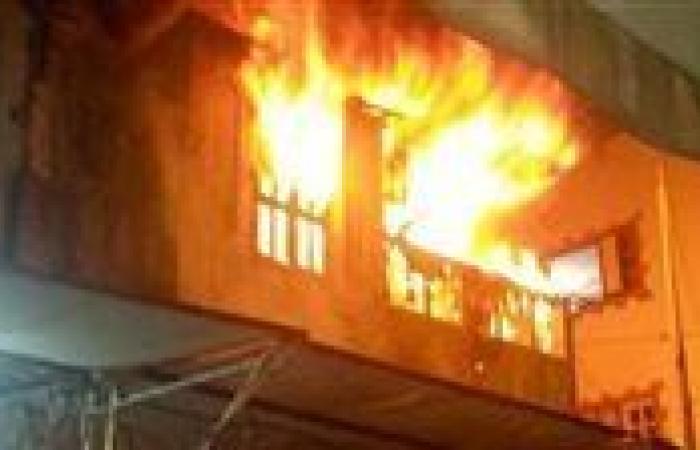 السيطرة على حريق داخل شقة سكنية في منطقة المنشية ببنها